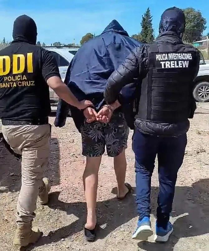 Policía del Chubut, Trelew, robo agravado, allanamientos, Policía de Santa Cruz, investigación, detenciones, seguridad, Caleta Olivia, elementos secuestrados, justicia