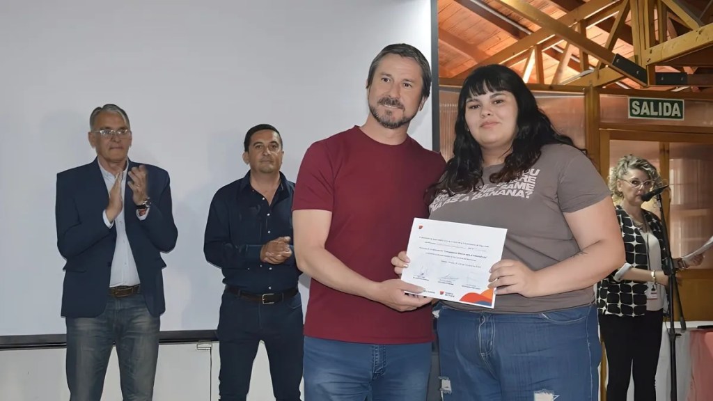 Trelew refuerza la seguridad con capacitación en videovigilancia para agentes&nbsp;locales