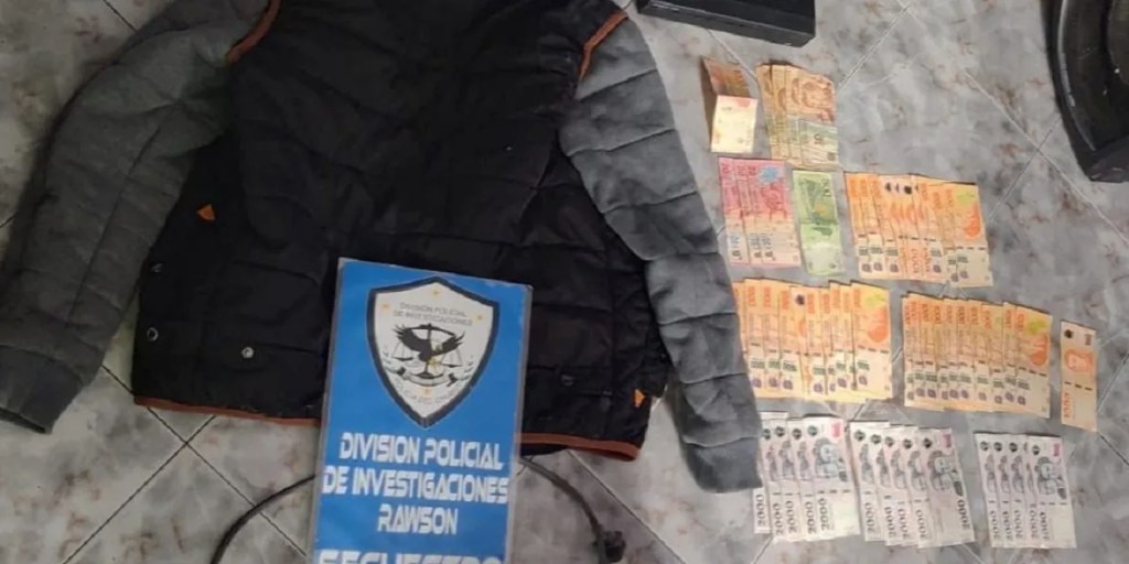Chubut, Policía, allanamientos, Trelew, Comodoro Rivadavia, delincuentes capturados, Operativo Cerrojo, banda criminal, robo agravado, investigación, comisario Sebastián Bevilaqcua, GEOP, drogas, Leyes Especiales, elementos incriminatorios, crimen organizado