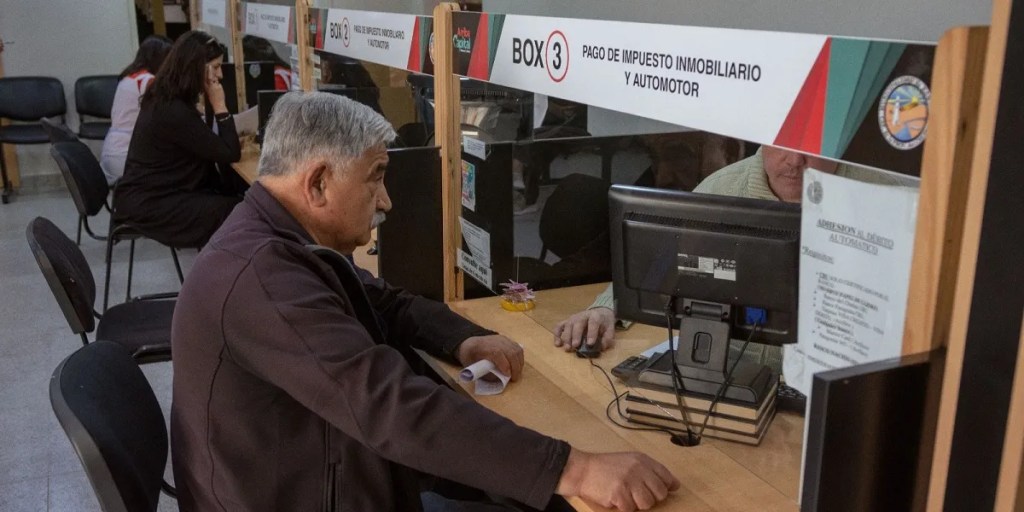 Rawson, impuestos municipales, Pago Anual 2025, bonificación, descuento, Secretaría de Hacienda, Macarena Flamarique, moratoria impositiva, contribuyentes cumplidores, facilidades de pago, tarjeta Patagonia 365, Banco Macro, economía, gestión municipal, Playa Unión, sorteo mensual, Rawson, impuestos municipales, Pago Anual 2025, descuento, Macarena Flamarique, moratoria, Secretaría de Hacienda, beneficios, tributos, contribuyentes, estacionamiento gratuito, sorteo mensual, financiamiento, Patagonia 365, Banco Macro, municipio