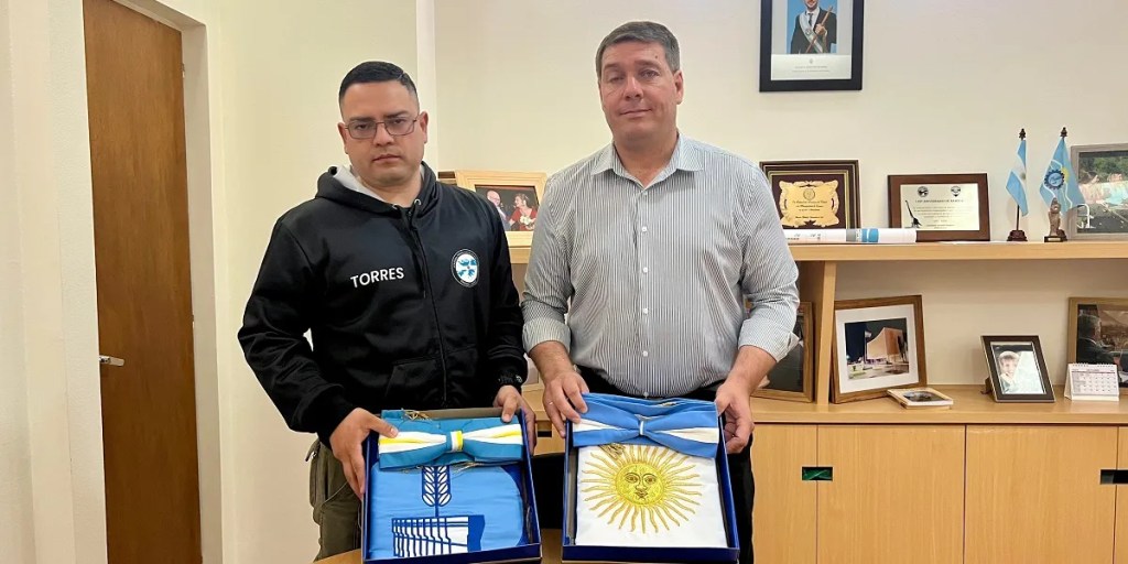 Entregaron Banderas de Ceremonia a la Academia Premilitar Islas&nbsp;Malvinas