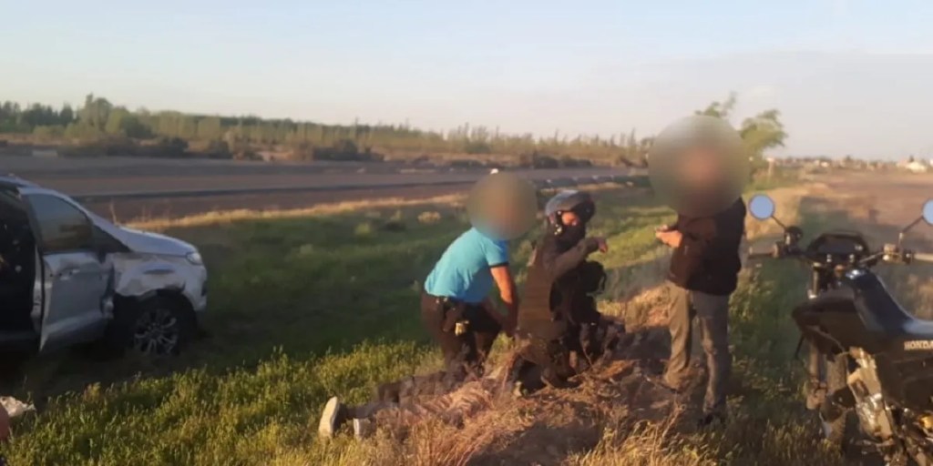 Policía de Chubut, Prefectura Naval, Héctor Iturrioz, robo agravado, Comodoro Rivadavia, Rada Tilly, Trelew, Ford EcoSport, Ford Ranger, Ministerio Público Fiscal, Comando Unificado de Seguridad, operativo policial, seguridad en Chubut, detención de delincuentes, vehículos robados, seguridad vial, menor herida