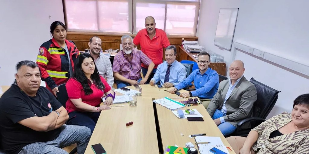 brigadistas Chubut, acuerdo salarial, Ignacio Torres, aumentos acumulativos, paritarias, Rawson, UPCN, ATE, Prolongación de Jornada, Adicional Remunerativo, sistema de manejo del fuego, recursos naturales, protección forestal, contingencias ígneas, condiciones laborales, febrero 2024