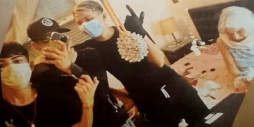 IMPACTANTE ASALTO EN MUNRO: ATARON A UNA JUBILADA DE 92 AÑOS Y SE TOMARON UNA&nbsp;SELFIE.