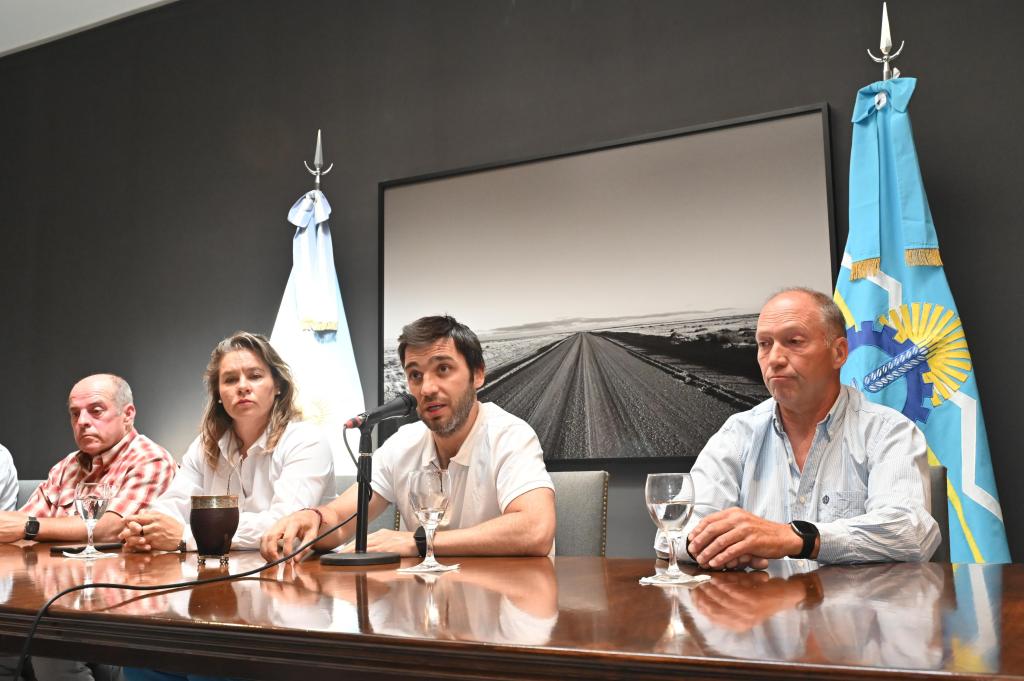 TORRES ANUNCIÓ QUE SE EXIMIRÁ DE INGRESOS BRUTOS Y DEL IMPUESTO INMOBILIARIO RURAL AL SECTOR PRODUCTIVO GANADERO DE&nbsp;CHUBUT.