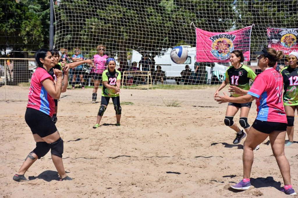 SE JUEGA TORNEO DE NEWCOM EN LA LAGUNA&nbsp;CHIQUICHANO.