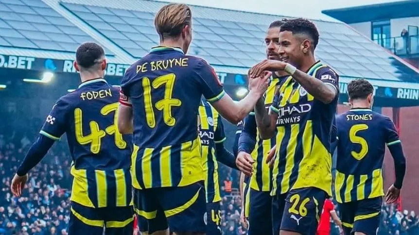 EL MANCHESTER CITY REMONTÓ ANTE UN EQUIPO DE TERCERA EN LA FA CUP Y EVITÓ LA SORPRESA ANTES DE ENFRENTAR AL REAL&nbsp;MADRID.