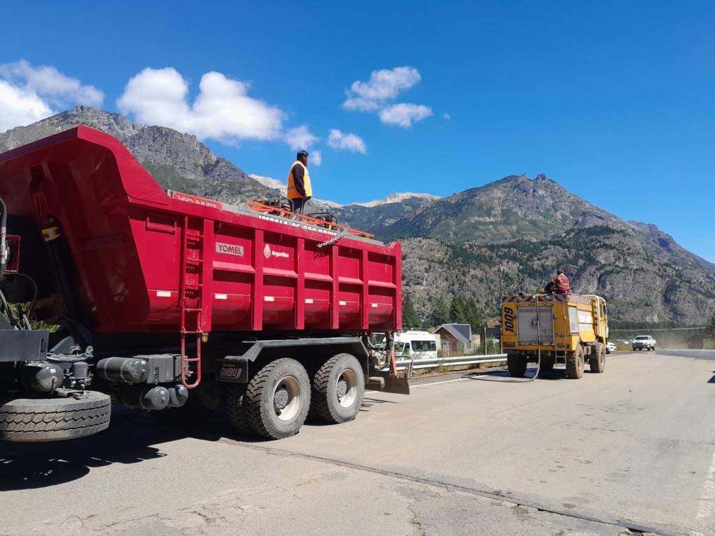 VIALIDAD NACIONAL APORTA EQUIPOS DE TRABAJO EN EL INCENDIO DE «EL&nbsp;PEDREGOSO».