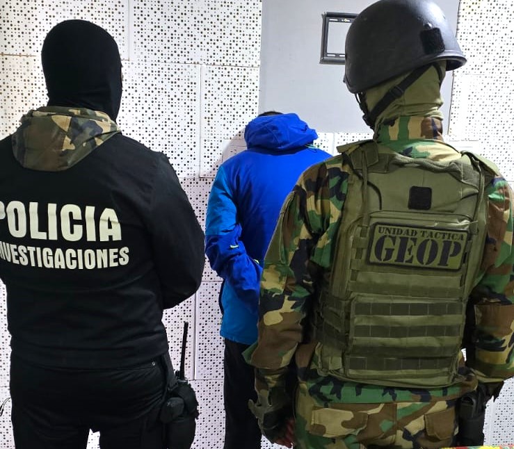 A POCAS HORAS DE UN VIOLENTO ROBO EN TRELEW, DETUVIERON A UNO DE LOS&nbsp;DELINCUENTES.