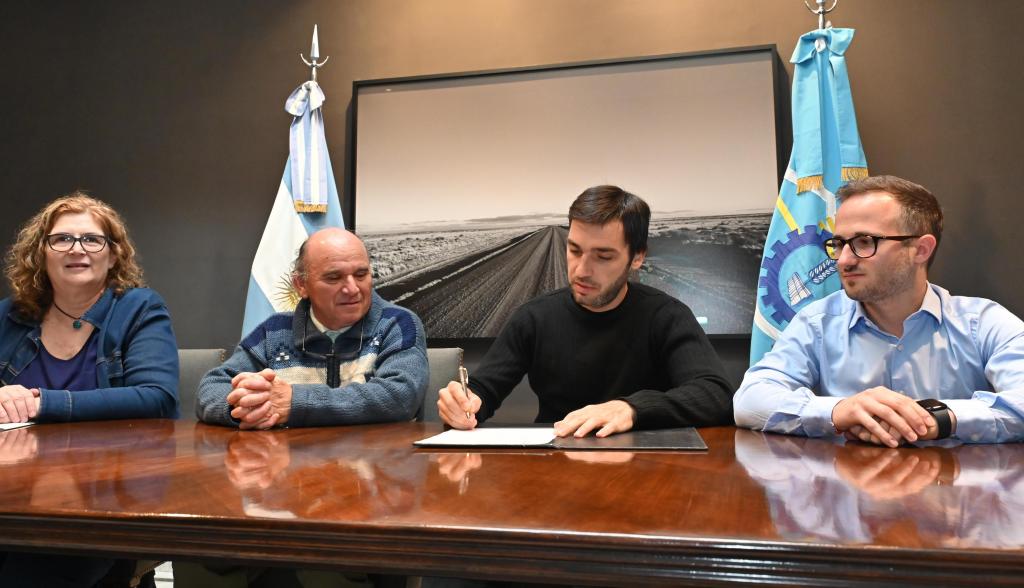 TORRES ENTREGÓ MILLONARIO APORTE A NICADPI PARA GARANTIZAR SUS&nbsp;PRESTACIONES.