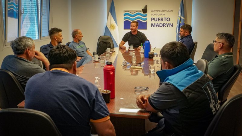 PROVINCIA AVANZA EN GESTIONES PARA INCREMENTAR LA FRECUENCIA DE BUQUES PORTACONTENEDORES.