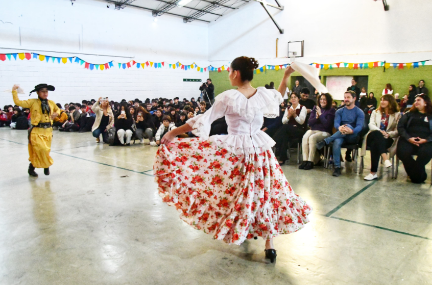 MERINO ACOMPAÑÓ EL 38° ANIVERSARIO DE LA ESCUELA 724 «ARTURO UMBERTO&nbsp;ILLIA».