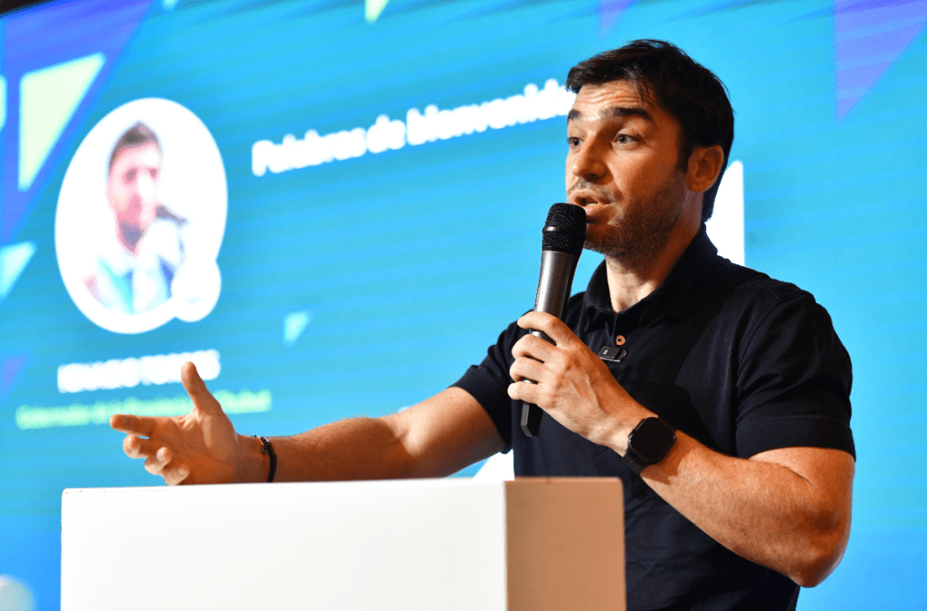 TORRES EN EL FORO PESCAR: “EL ESTADO, EL EMPRESARIADO Y LOS GREMIOS TENEMOS QUE PONERNOS DE ACUERDO DE UNA VEZ POR TODAS PARA SACAR A LA ARGENTINA&nbsp;ADELANTE”.