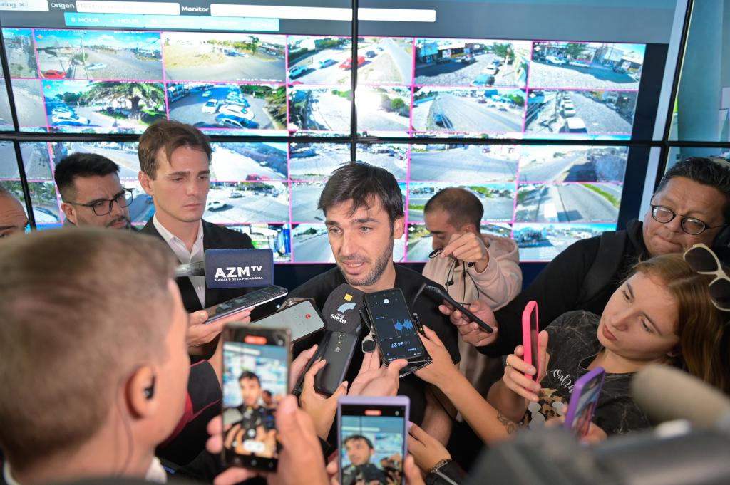 TORRES INAUGURÓ UN CENTRO DE MONITOREO Y ANUNCIÓ 600 CÁMARAS EN&nbsp;COMODORO.
