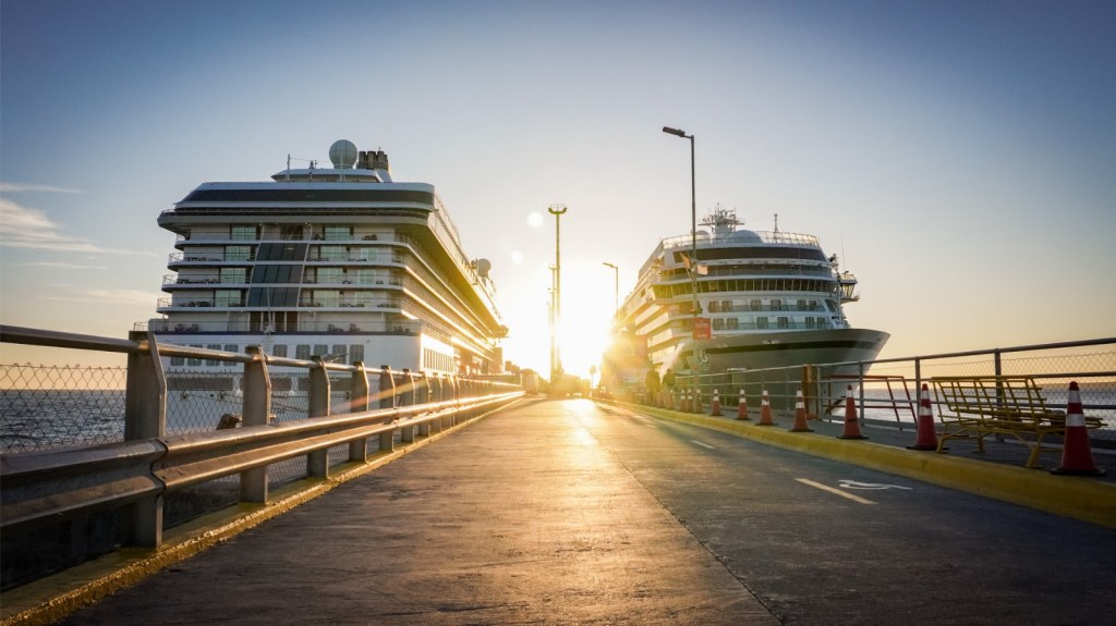 DOS CRUCEROS ARRIBARON A PUERTO MADRYN EN EL TRAMO FINAL DE UNA EXITOSA&nbsp;TEMPORADA.