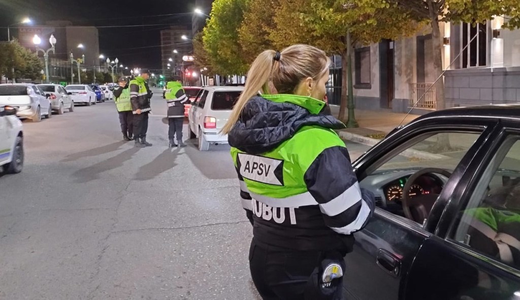 CHUBUT CONTROLÓ MÁS DE 12.000 VEHÍCULOS Y DETECTÓ 72 CONDUCTORES ALCOHOLIZADOS EN EL FIN DE SEMANA&nbsp;LARGO.