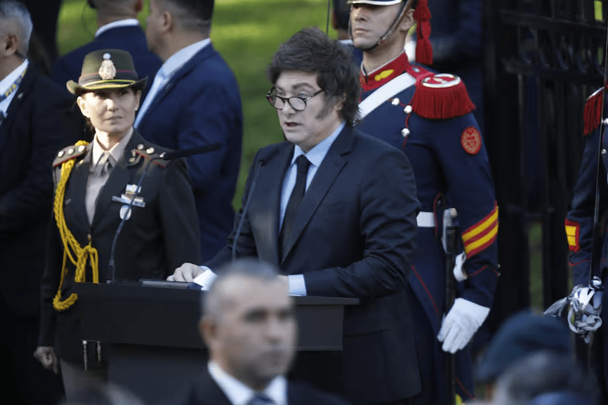 MILEI REIVINDICÓ LA SOBERANÍA SOBRE MALVINAS: “QUEREMOS SER UNA POTENCIA PARA QUE ELIJAN SER&nbsp;ARGENTINOS”.