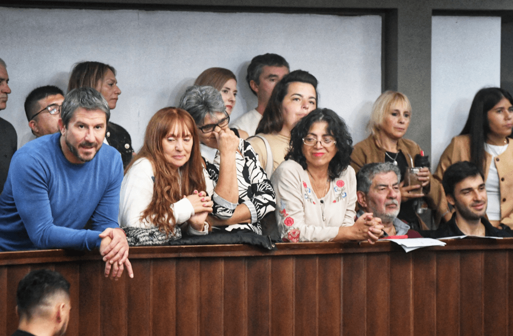 MERINO ACOMPAÑÓ UNA SESIÓN CLAVE EN LA&nbsp;LEGISLATURA.