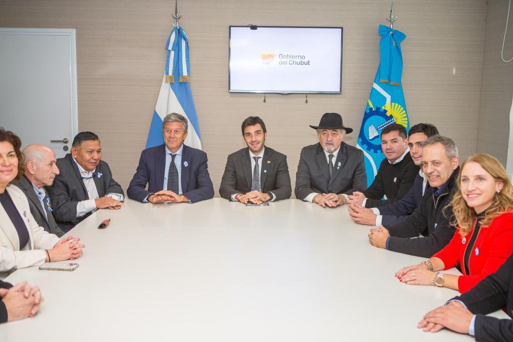 TORRES IMPULSÓ UN ACUERDO CLAVE PARA PROYECTAR EL FUTURO ENERGÉTICO DE&nbsp;CHUBUT.