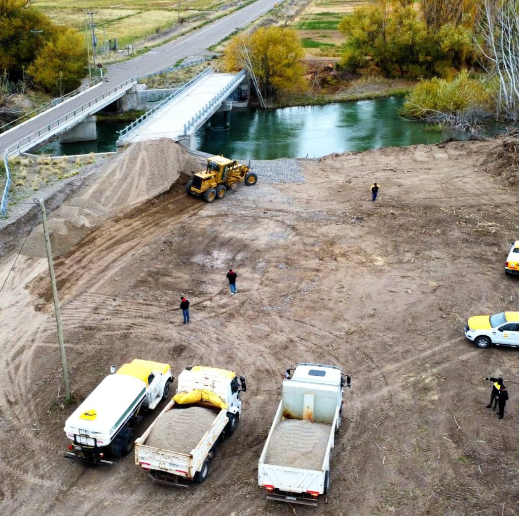 EL GOBIERNO PROVINCIAL REACTIVÓ LA CONSTRUCCIÓN DE UN NUEVO PUENTE PARA 28 DE&nbsp;JULIO.