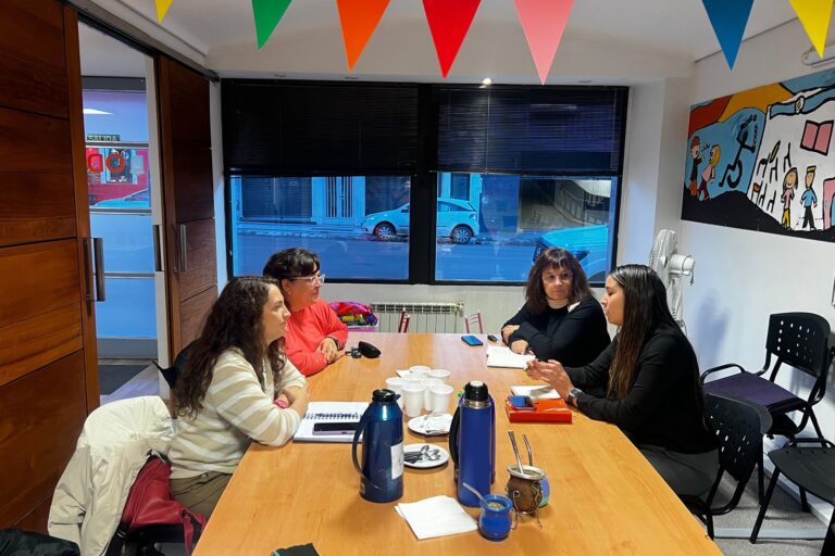 EL MUNICIPIO DE COMODORO FORTALECE EL TRABAJO CONJUNTO PARA CUIDAR A LAS&nbsp;INFANCIAS.