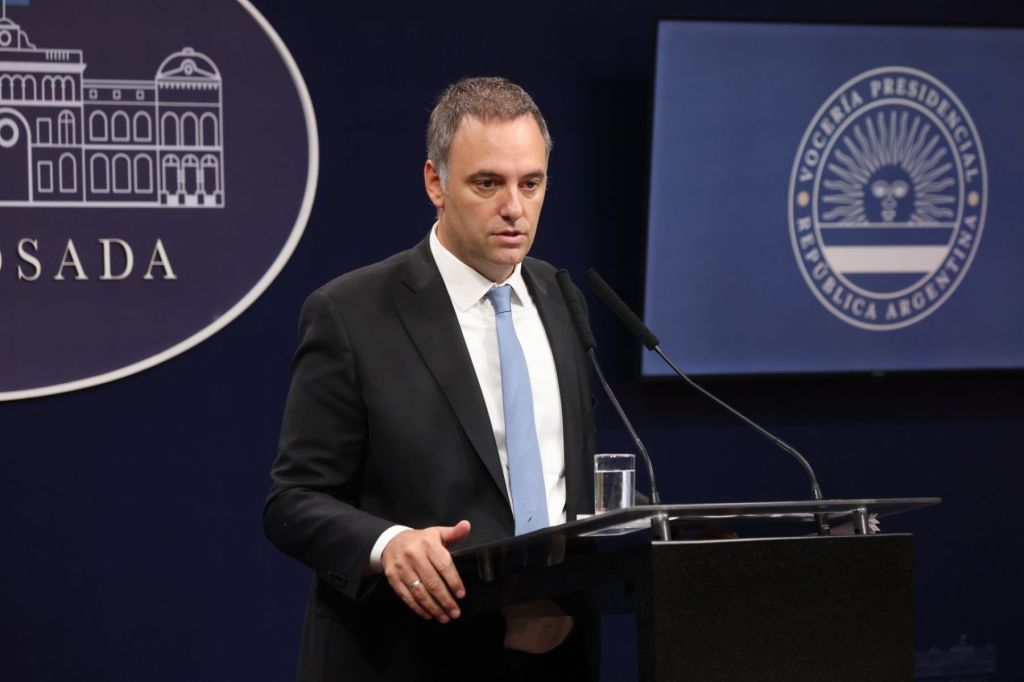 EL GOBIERNO REDUCE LA SECRETARÍA DE DERECHOS HUMANOS A SUBSECRETARÍA Y ANUNCIA&nbsp;RECORTES.