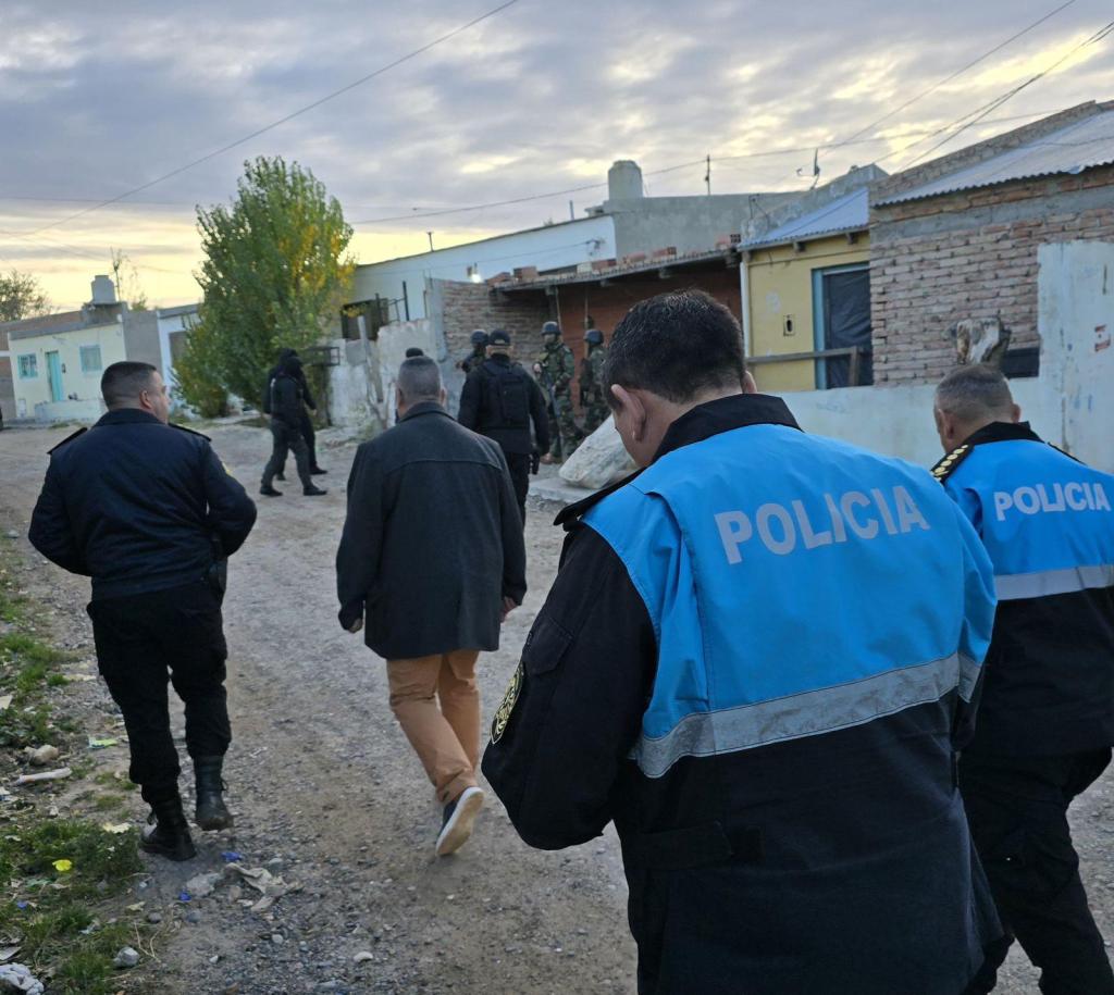 BUSCAN A EMANUEL CENTENO: DOCE ALLANAMIENTOS EN EL VIRCH Y NUEVAS PRUEBAS&nbsp;SECUESTRADAS.