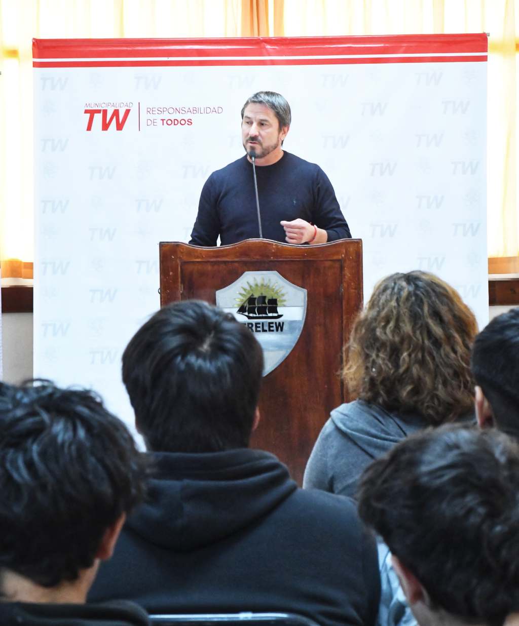 PARTICIPACIÓN CÍVICA: EL PROGRAMA «EDUCAR PARA LA DEMOCRACIA» LLEGÓ A LA ESCUELA N.º&nbsp;787.