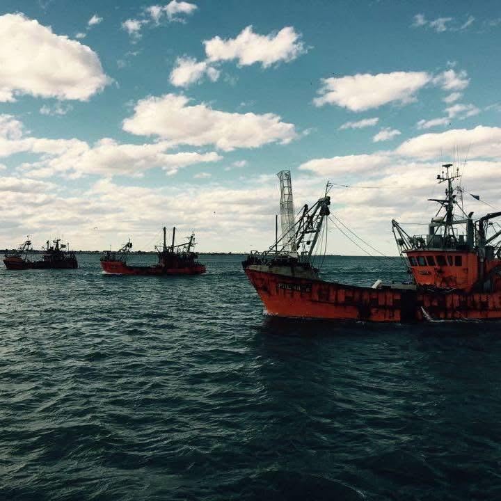 CHUBUT ACUERDA CON SKYLIGHT EL MONITOREO TECNOLÓGICO DE LA FLOTA PESQUERA&nbsp;PROVINCIAL.