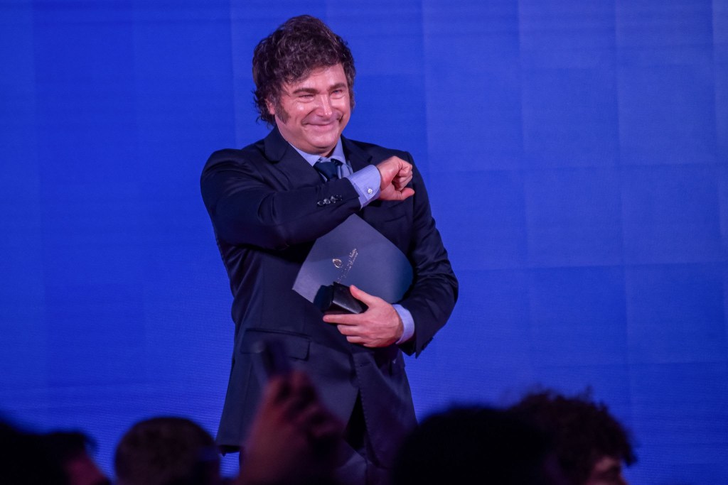 POR DECRETO, EL GOBIERNO REGLAMENTÓ LA REFORMA&nbsp;MIGRATORIA.