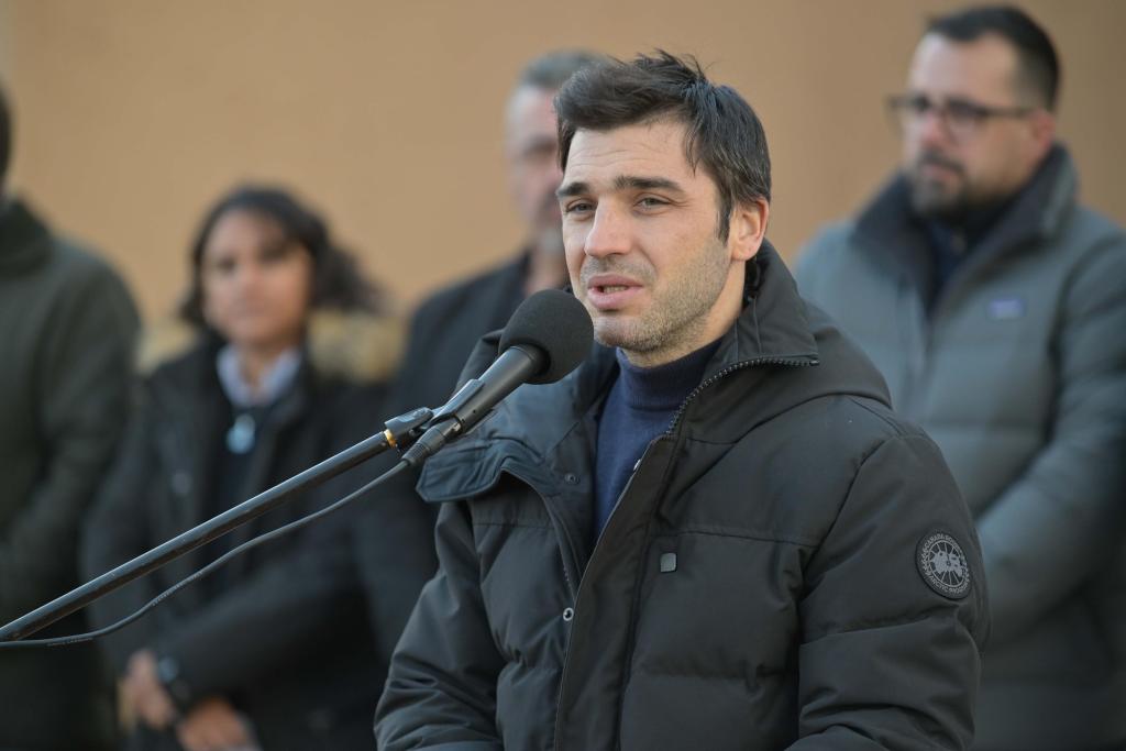 TORRES ENTREGÓ VIVIENDAS EN TREVELIN, ANUNCIÓ OBRAS DE GAS Y PUSO EN MARCHA LA&nbsp;TELEMEDICINA