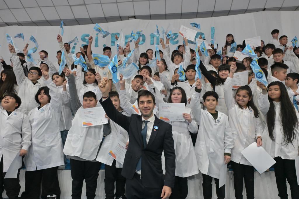 TORRES ENCABEZÓ EL ACTO CENTRAL POR EL DÍA DE LA BANDERA Y RESALTÓ EL ROL DE LA EDUCACIÓN Y LA&nbsp;DEMOCRACIA