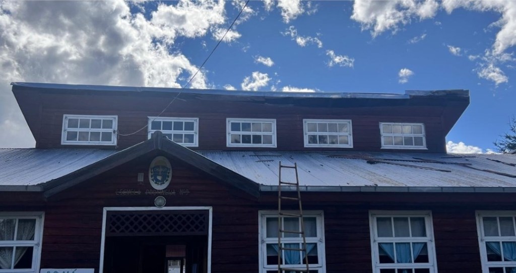 PROVINCIA INTERVINO RÁPIDAMENTE ANTE DESPERFECTO OCURRIDO EN UNA ESCUELA DE&nbsp;EPUYÉN.