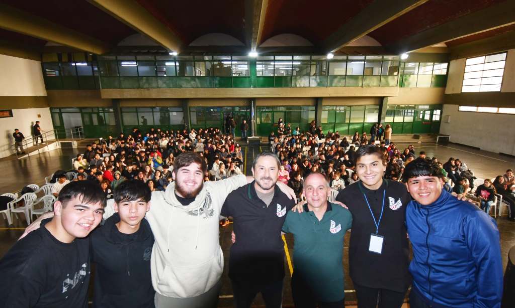 MERINO COMPARTIÓ UNA JORNADA DE COMUNICACIÓN CON ESTUDIANTES DE LA ESCUELA&nbsp;712.