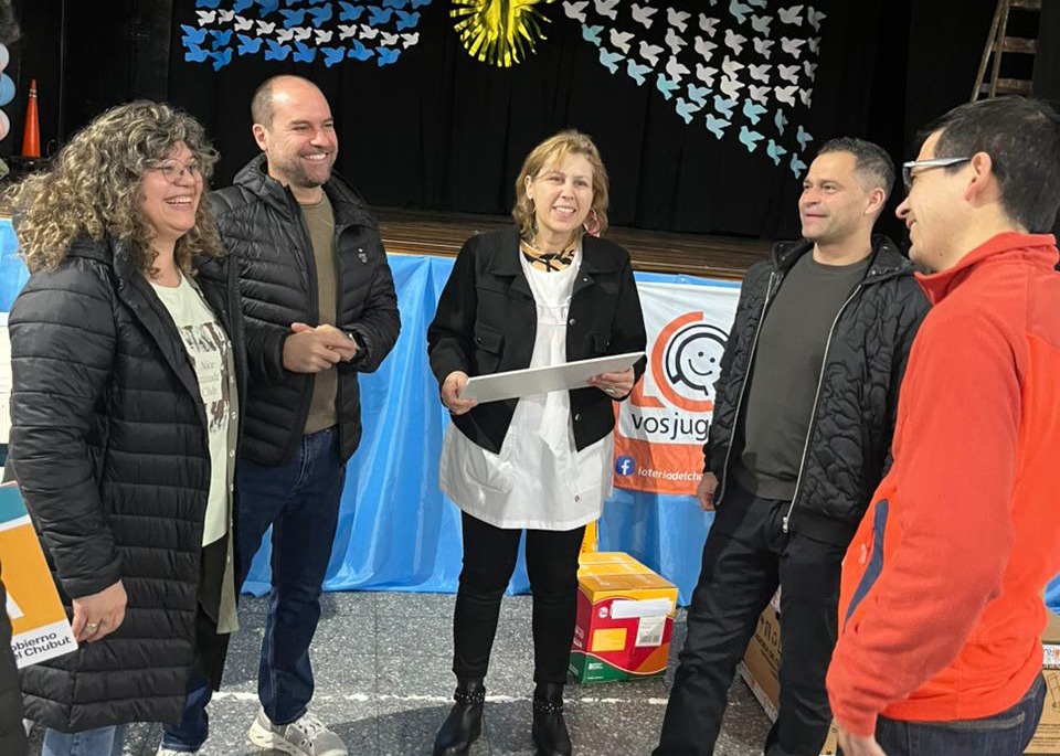 LOTERÍA DEL CHUBUT REFUERZA LA ASISTENCIA A ESCUELAS DE&nbsp;ESQUEL