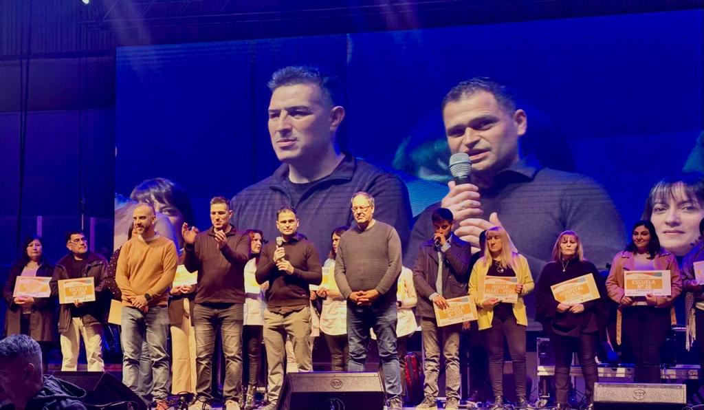 EL TELEBINGO CHUBUTENSE SORTEÓ MILLONARIOS PREMIOS EN EL ANIVERSARIO DE&nbsp;SARMIENTO