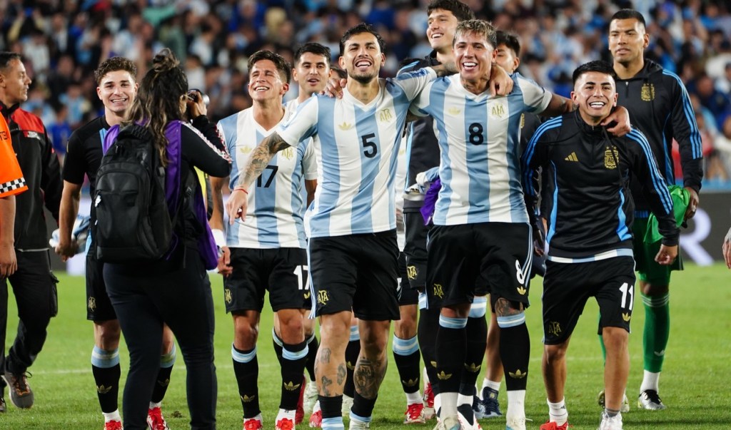 LA SELECCIÓN ARGENTINA SE PREPARA PARA VISITAR A&nbsp;CHILE.