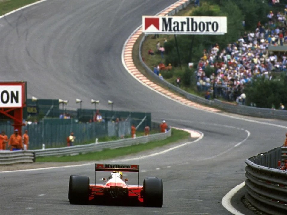 EL MITO DE EAU ROUGE: LA CURVA MÁS TEMIDA DE LA FÓRMULA&nbsp;1