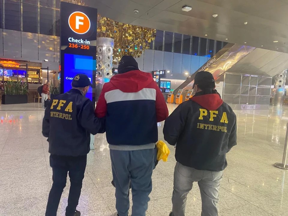 EXTRADITARON A UN CIUDADANO PANAMEÑO ACUSADO DE LAVAR 11 MILLONES DE&nbsp;DÓLARES