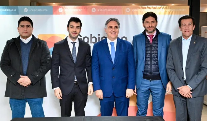 CINCO GOBERNADORES FORMARON UN FRENTE PARA COMPETIR CONTRA MILEI EN LAS ELECCIONES DE&nbsp;OCTUBRE