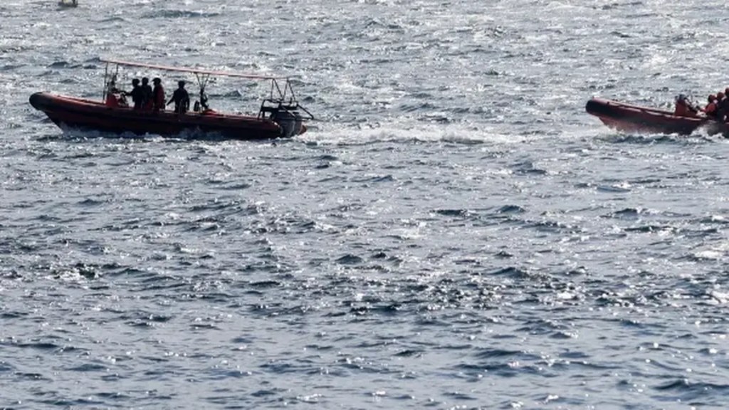 SE HUNDIÓ UN BARCO EN INDONESIA: HAY CUATRO MUERTOS Y CASI 40 PERSONAS&nbsp;DESAPARECIDAS