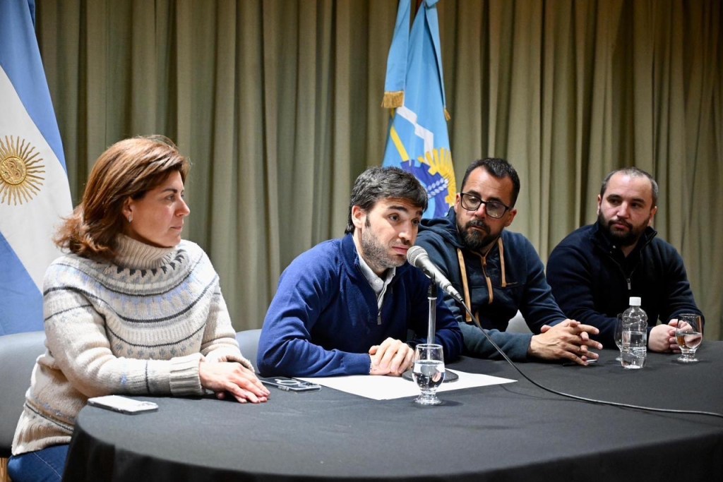 TORRES LICITÓ LA REPAVIMENTACIÓN DEL TRAMO FACUNDO – LOS TAMARISCOS DE LA RUTA 40 Y FIRMÓ EL INICIO DE LA MALLA&nbsp;632