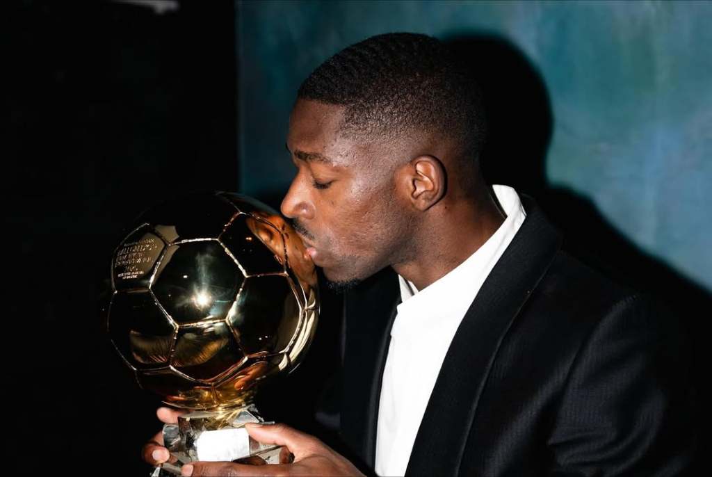 EL GESTO DE LIONEL MESSI CON DEMBÉLÉ AL GANAR EL BALÓN DE&nbsp;ORO