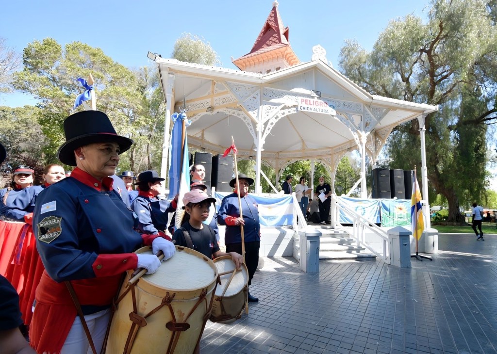 MERINO ACOMPAÑÓ LA 8° MARCHA DE LOS BOMBOS, LA MÁS AUSTRAL DEL&nbsp;PAÍS