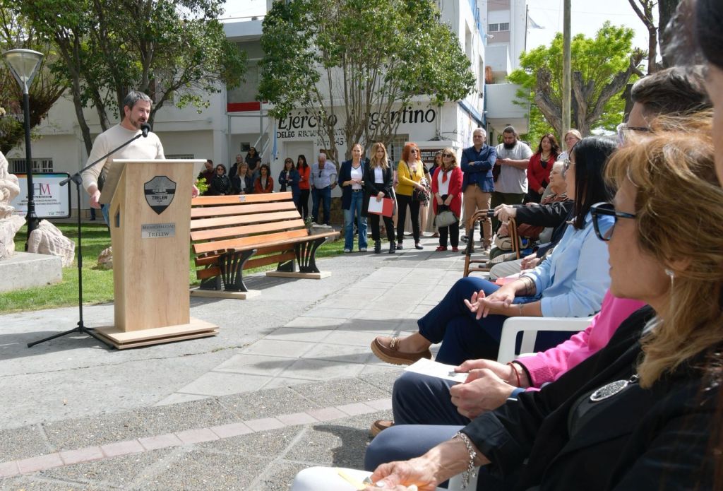 “CONSTRUIMOS FUTURO, PERO TAMBIÉN RECONSTRUIMOS NUESTRA HISTORIA”, SUBRAYÓ MERINO AL HABILITAR EL ARCHIVO HISTÓRICO&nbsp;MUNICIPAL
