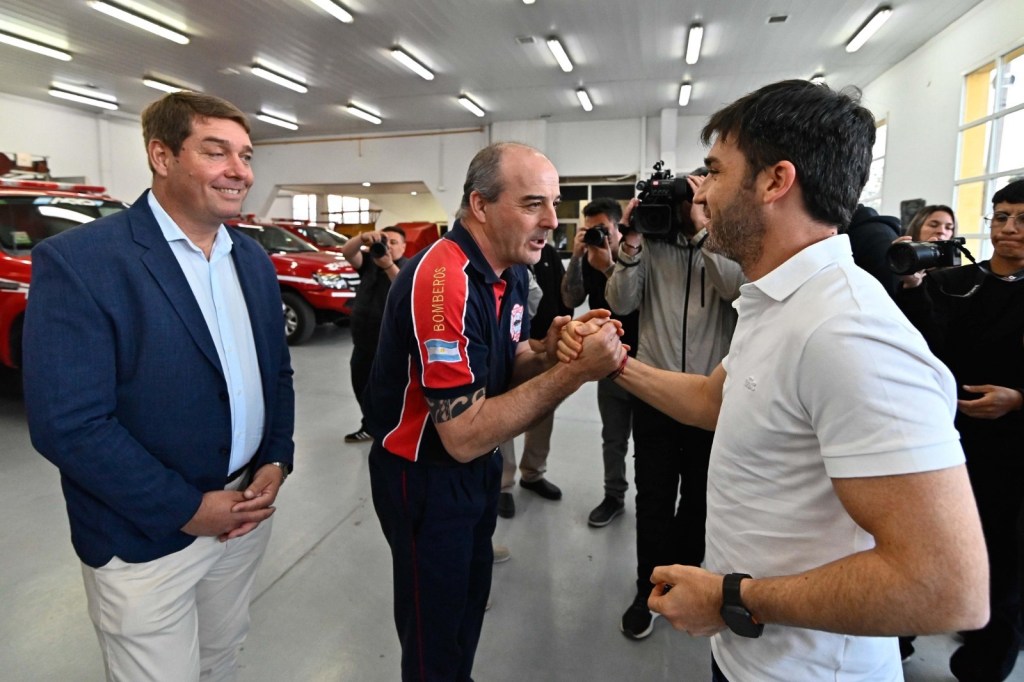 TORRES Y BISS GARANTIZARON EL FINANCIAMIENTO DEL CUARTEL DE BOMBEROS DE&nbsp;RAWSON