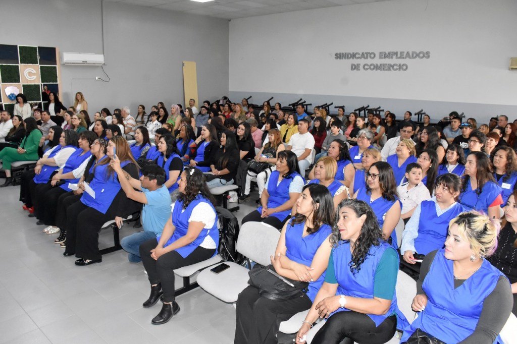 CURSO “ASISTENTE EN EL ARTE DE CUIDAR”: EL MUNICIPIO Y LA FUNDACIÓN OSDE ENTREGARON 36&nbsp;DIPLOMAS