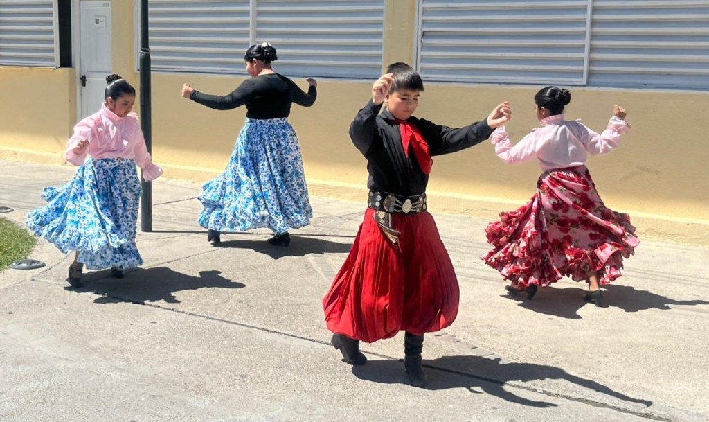 TRELEW | DANZAS FOLKLÓRICAS EN EL CONCEJO POR EL DÍA DE LA&nbsp;TRADICIÓN