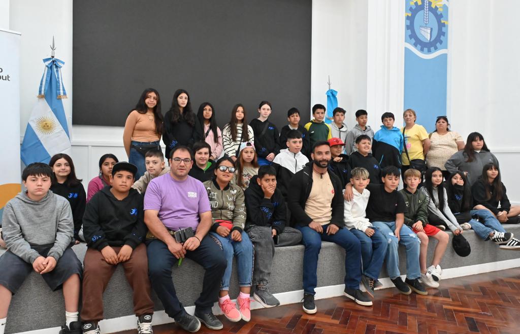ALUMNOS DE CORCOVADO VISITARON LA CASA DE GOBIERNO EN&nbsp;RAWSON