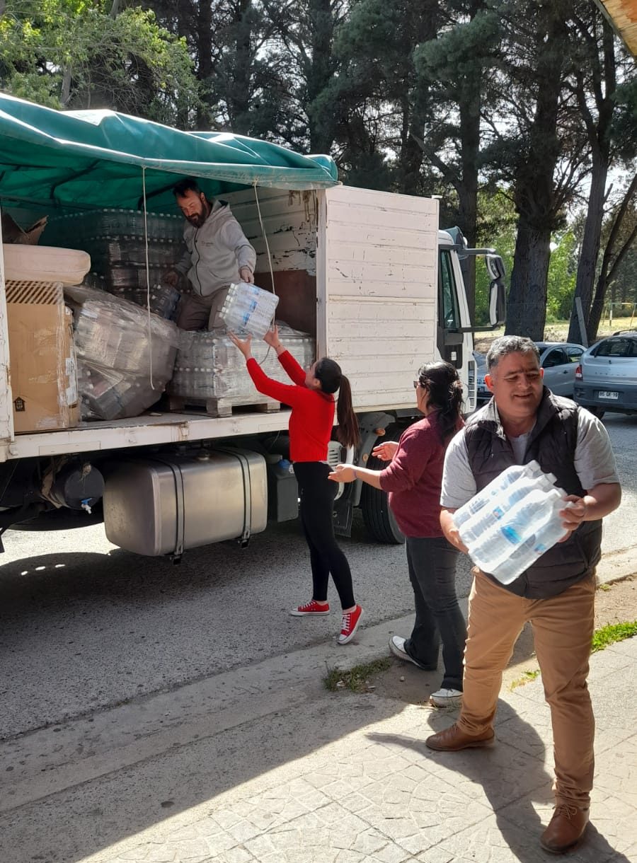 AMPLIO OPERATIVO PROVINCIAL PARA ASISTIR A POBLADORES AFECTADOS POR EL TEMPORAL Y CONTROLAR INCENDIOS EN EPUYÉN Y EL DIQUE&nbsp;AMEGHINO